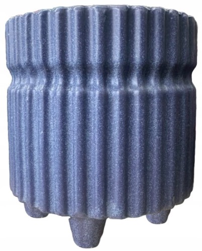 Osłonka na nóżkach na kwiaty ozdobna plastikowa 15,5x14,5 cm