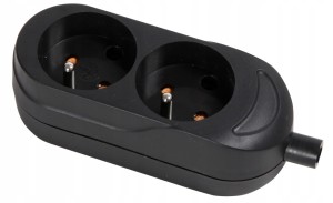 Gniazdo przenośne podwójne z uziemieniem 2x2P+Z Czarne