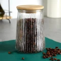 Pojemnik kuchenny do przechowywania z bambusową pokrywką 950ml