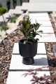 Doniczka szara prążkowana na nóżce plastikowa 23,9x30,5 cm osłonka Milly