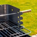 Grill węglowy na kółkach 53x33,5cm Regulowany ruszt, rożen i półki