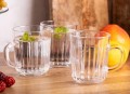 Szklany kubek Venus 230 ml w prążki z uchwytem do kawy i herbaty