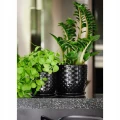 Doniczka ceramiczna z podstawką osłonka okrągła tłoczenia czarna 13cm